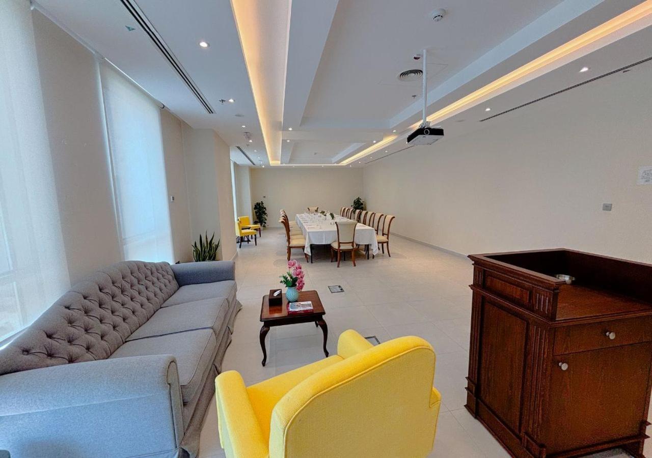 City Gate Hotel Доха Екстериор снимка